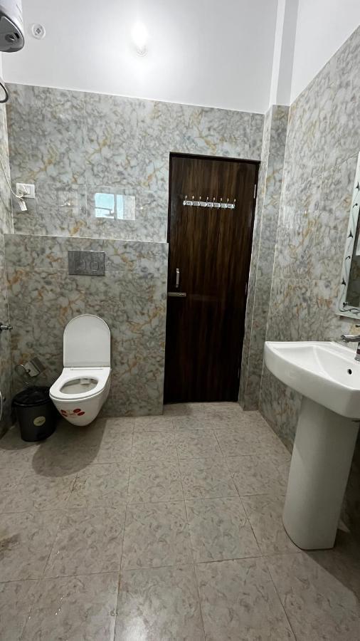 Mangalam Grand Hotel Lakhnau Kültér fotó